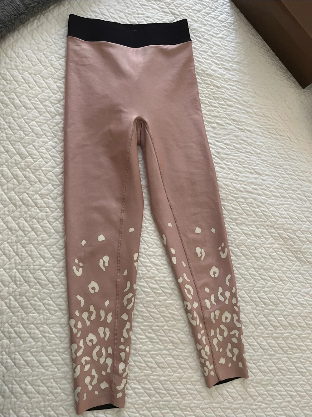 💎ULTRACORE GYM LEGGINGS💎XS$320⚡️Check out my listings ⚡️